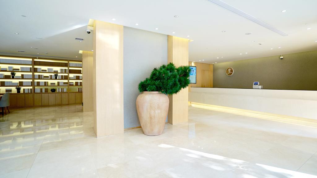 Ji Hotel Shanghai Oriental Pearl Tower Exterior foto