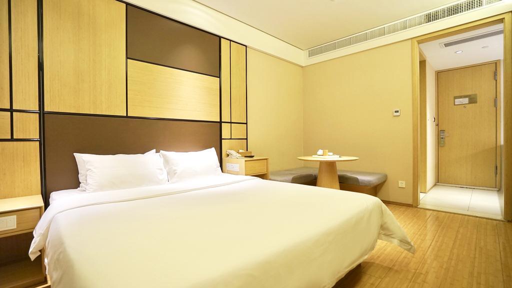 Ji Hotel Shanghai Oriental Pearl Tower Exterior foto
